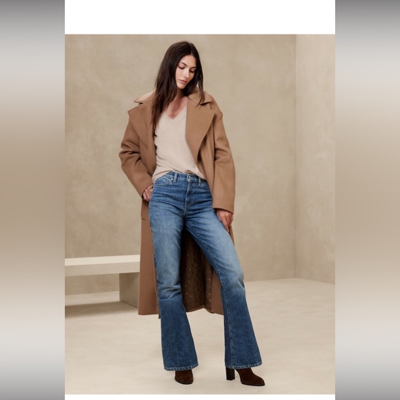 Banana Republic Rigid Bootcut Jean - Picture 1 of 3